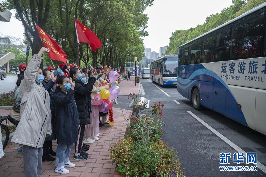 （新华全媒头条·图文互动）（5）上下同心，守望相助——中国抗疫众志成城的生动实践