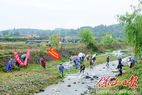 腾冲界头镇以新发展理念保护“母亲河”碧水常青1.jpg