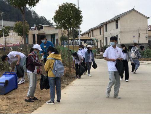 学习雷锋日，保院师生这么做183.png