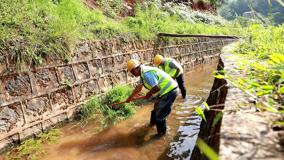 施甸县筑牢渠道安全度汛根基