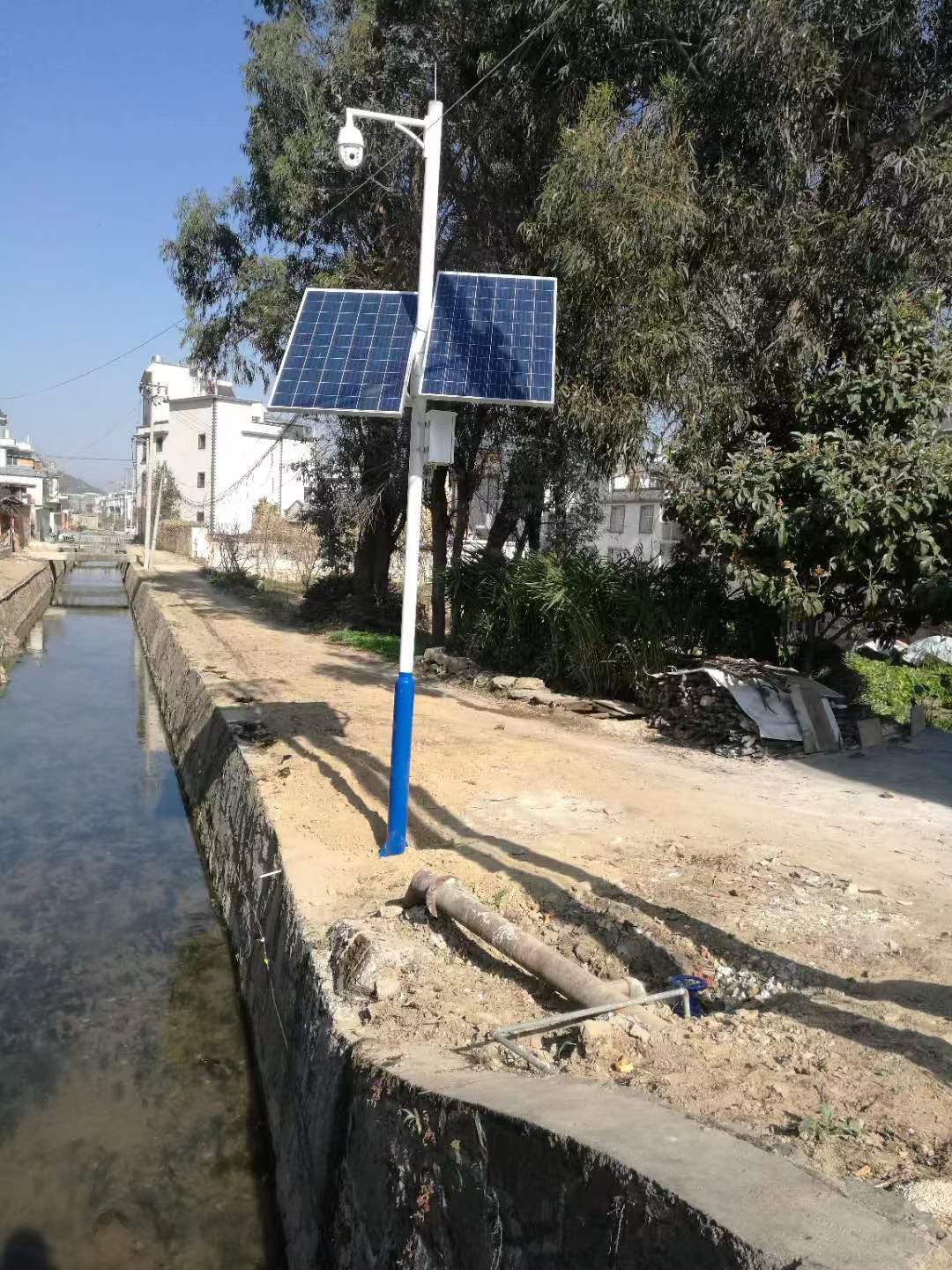 重点领域安装摄像头有效防范河道污染和人员安全