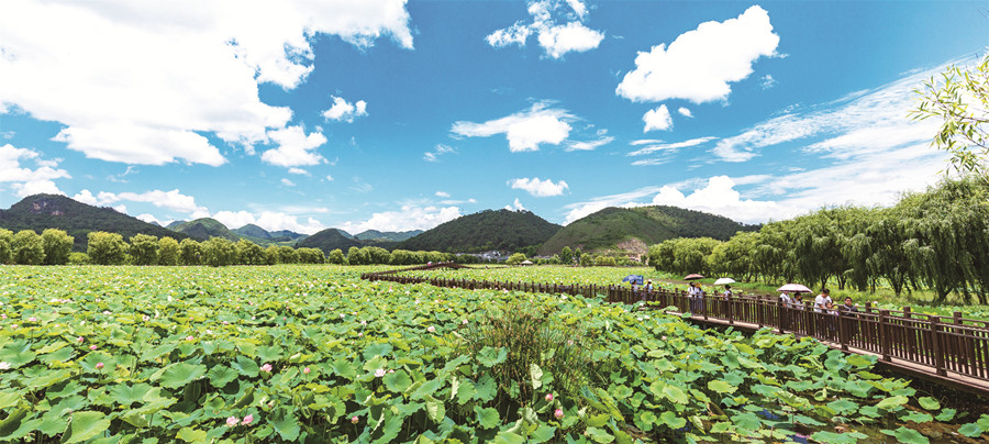 施甸文旅融合带火乡村经济.jpg